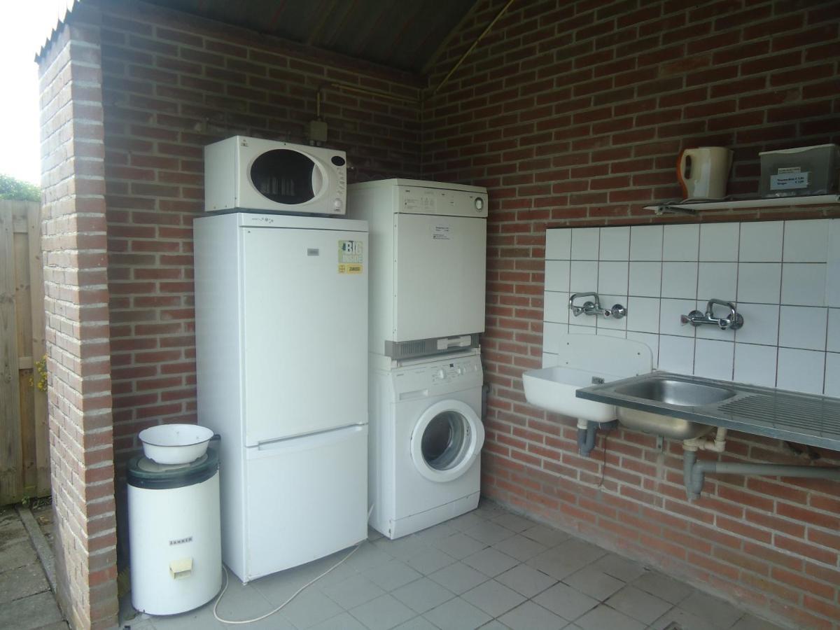 Chalets Op Minicamping Dorpszicht Gapinge المظهر الخارجي الصورة